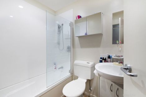 Photo of property in 12/93a Kelburn Parade, Kelburn, Wellington, 6012