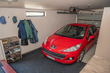 Photo of property in 39 Seaview Road, Cable Bay, 0420