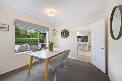 Photo of property in 6 Camira Place, Botany Downs, Auckland, 2010