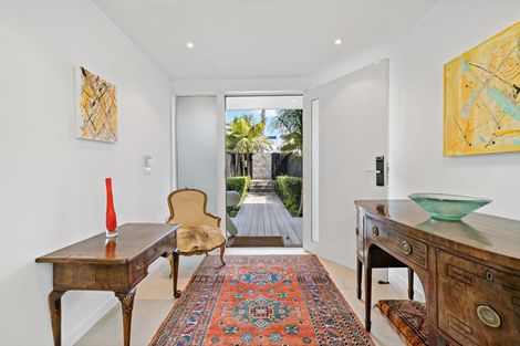 Photo of property in 41 Regina Street, Westmere, Auckland, 1022