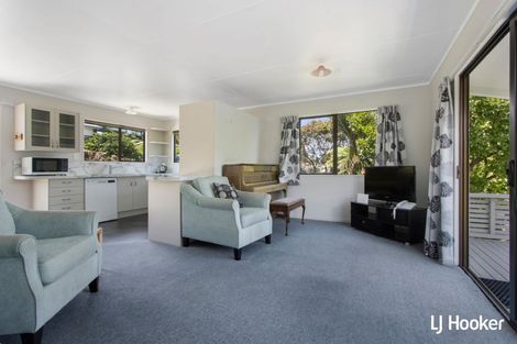 Photo of property in 136 Athenree Road, Athenree, Katikati, 3177