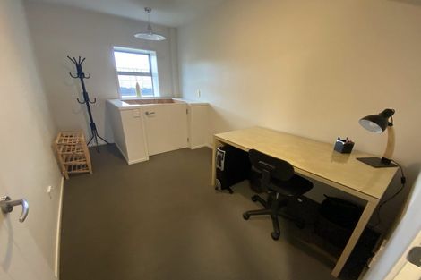 Photo of property in Boulder Apartments, 18 Buller Street, New Plymouth, 4310