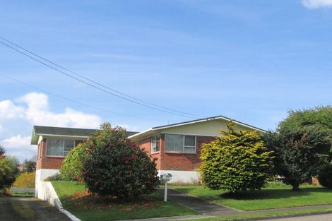 Photo of property in 100 Iles Road, Lynmore, Rotorua, 3010