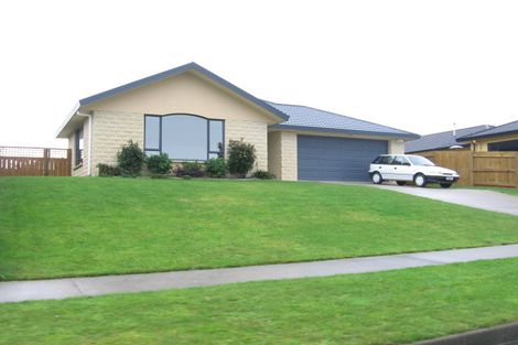 Photo of property in 82 Parnell Heights, Kelvin Grove, Palmerston North, 4414
