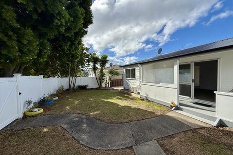 Photo of property in 45 Lynn Road, Bayview, Auckland, 0629