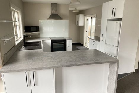 Photo of property in 146 Waikawa Road, Picton, 7220