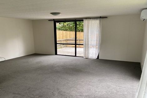 Photo of property in 1/23 Midgley Road, West Harbour, Auckland, 0618