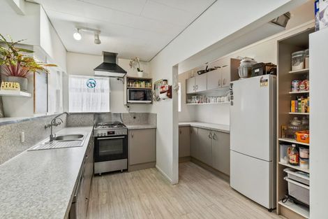 Photo of property in 17 Parkland Crescent, Terrace End, Palmerston North, 4410