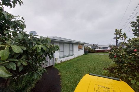Photo of property in 1/183 Seaview Road, Westown, New Plymouth, 4310