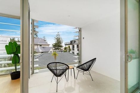 Photo of property in 2/22 Esplanade, Sumner, Christchurch, 8081