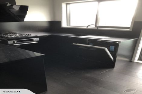 Photo of property in 3/4 Karaka Street, New Lynn, Auckland, 0600