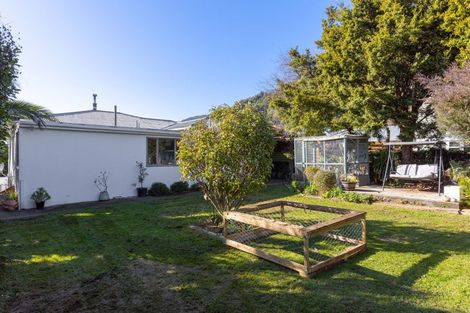 Photo of property in 9 Lincoln Street, Picton, 7220