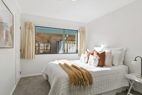 Photo of property in Redwood Village, 6/42 Main Road, Tawa, Wellington, 5028