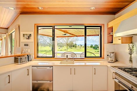 Photo of property in 59d Western Avenue, Omokoroa, 3114