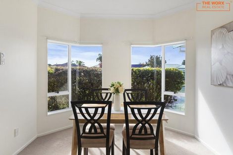 Photo of property in 6 Aristoy Close, Conifer Grove, Takanini, 2112