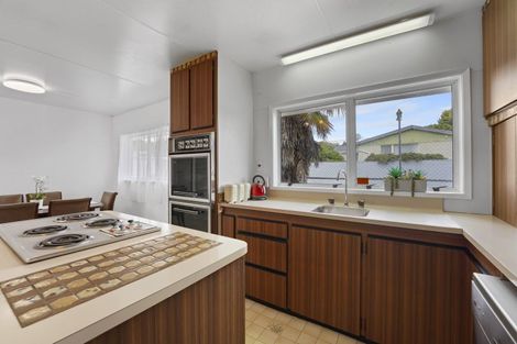 Photo of property in 21 Hall Grove, Ebdentown, Upper Hutt, 5018