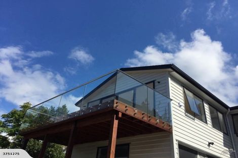 Photo of property in 6a Wiriana Place, Stanmore Bay, Whangaparaoa, 0932