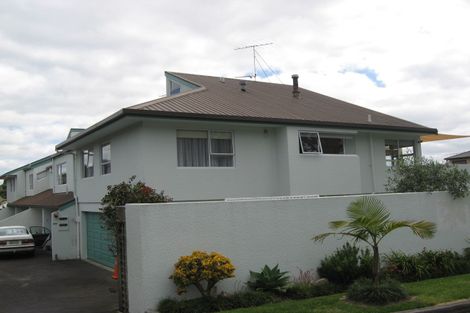 Photo of property in 2/6 Brown Street, Manly, Whangaparaoa, 0930