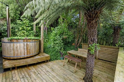 Photo of property in 145a Pinehaven Road, Pinehaven, Upper Hutt, 5019