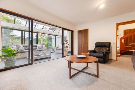 Photo of property in 10 Edgewater Street, Waikanae, 5036
