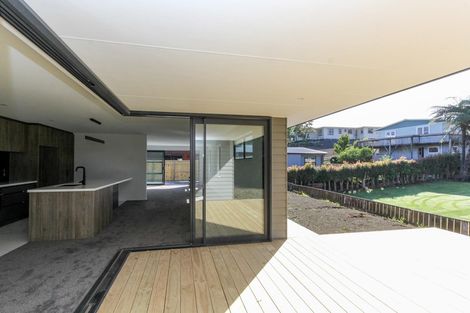 Photo of property in 5 Mackillop Way, Brooklands, New Plymouth, 4310