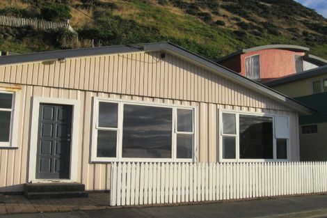 Photo of property in 128 Owhiro Bay Parade, Owhiro Bay, Wellington, 6023