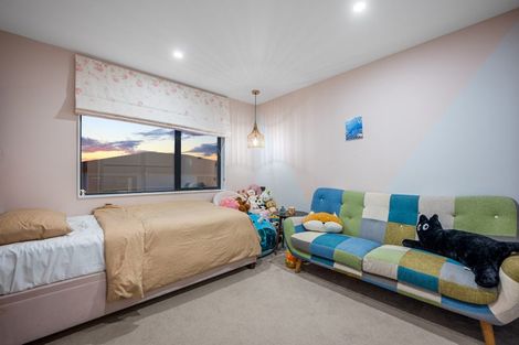 Photo of property in 3 Manawanui Way, Orewa, 0931