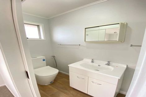 Photo of property in 75 Lewisham Street, Highland Park, Auckland, 2010