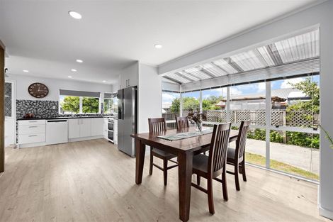 Photo of property in 2 Caesar Roose Drive, Glenview, Hamilton, 3206