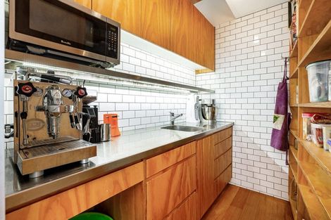 Photo of property in 17 Dover Street, Island Bay, Wellington, 6023