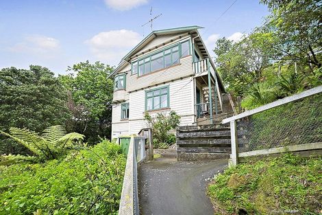 Photo of property in 8 Finnimore Terrace, Vogeltown, Wellington, 6021