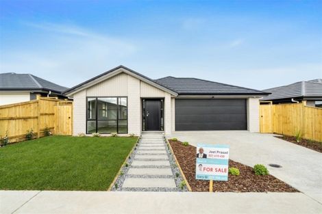 Photo of property in 15 Lusitano Drive, Karaka, Papakura, 2113