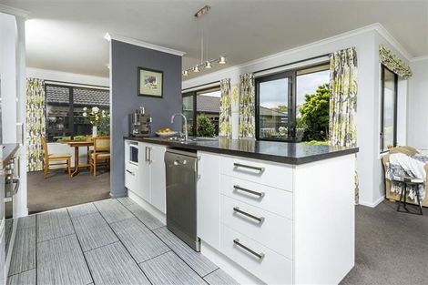 Photo of property in 13 Wanderers Avenue, Brightwater, 7022