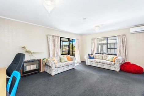 Photo of property in 76a Kahikatea Drive, Melville, Hamilton, 3206