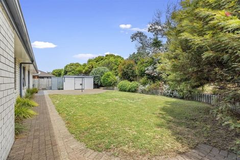 Photo of property in 30 Seabreeze Place, Papamoa Beach, Papamoa, 3118