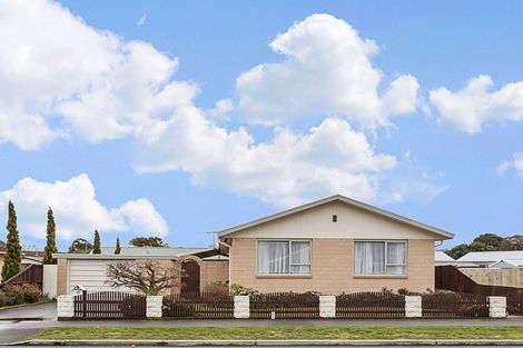 Photo of property in 107 Hay Street, Bromley, Christchurch, 8062