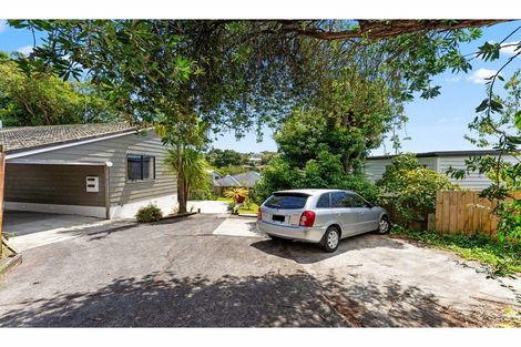 Photo of property in 2/74 Cockayne Crescent, Sunnynook, Auckland, 0620