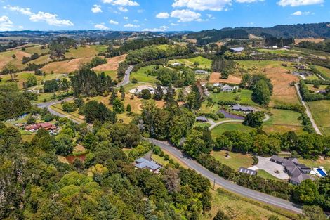 Photo of property in 1527 Weranui Road, Wainui, Silverdale, 0994