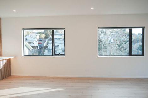 Photo of property in 18a Pavola Grove, Glenfield, Auckland, 0629