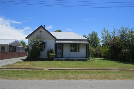 Photo of property in 3 Mckenzie Street, Fairlie, 7925