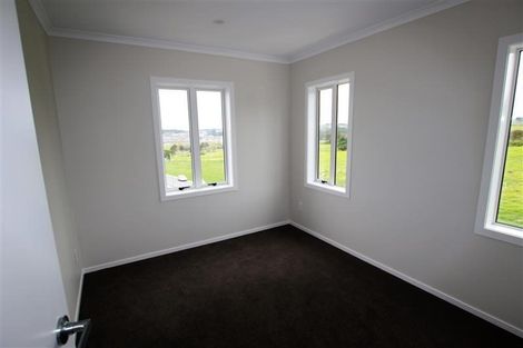 Photo of property in 40 Fernly Rise, Flat Bush, Auckland, 2019