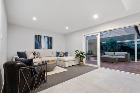 Photo of property in 4 Aranui Drive, Papamoa Beach, Papamoa, 3118