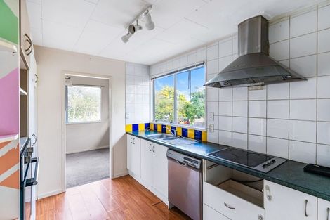 Photo of property in 23 Hobsonville Road, West Harbour, Auckland, 0618