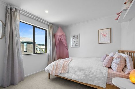 Photo of property in 17 Waenganui Road, Hobsonville, Auckland, 0616