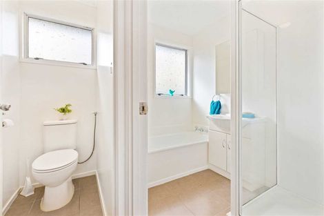 Photo of property in 137 Universal Drive, Henderson, Auckland, 0610