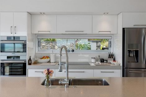 Photo of property in 1 Ti Kouka Eco Lane, Redcliffs, Christchurch, 8081