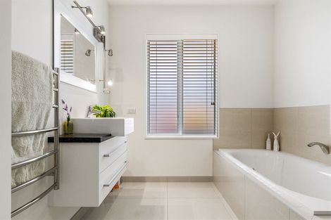 Photo of property in 6 Coachmans Road, Prebbleton, 7604