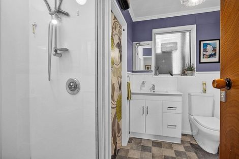 Photo of property in 26 High Street East, Waitara, 4320