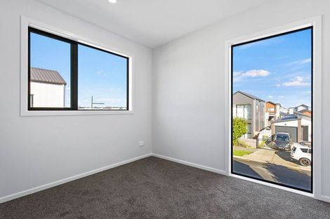 Photo of property in 48 Clayden Shuttleworth Street, Papakura, 2110
