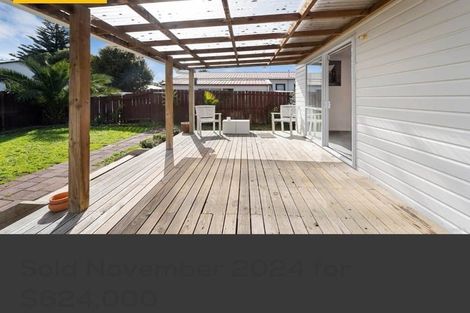 Photo of property in 1/18 Eulogy Place, Randwick Park, Auckland, 2105